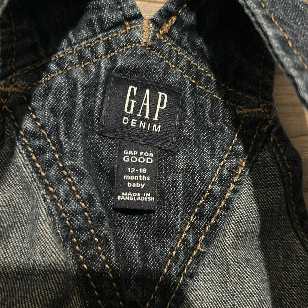 Gap overalls
